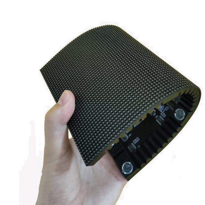 P1.5 P2.5 P4 নেতৃত্বাধীন নরম স্ক্রিন ইনডোর আউটডোর নেতৃত্বাধীন বাঁকা নরম উল্লম্ব নমনীয় বিজ্ঞাপন প্রদর্শন পর্দা 4